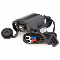GNIAZDO ZAPALNICZKI Z PORTEM USB