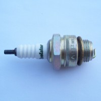 ŚWIECA ISOLATOR 145 M18 - BRAK