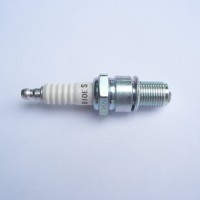 ŚWIECA NGK B10ES