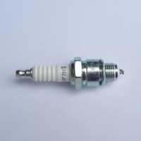 ŚWIECA NGK BP7HS